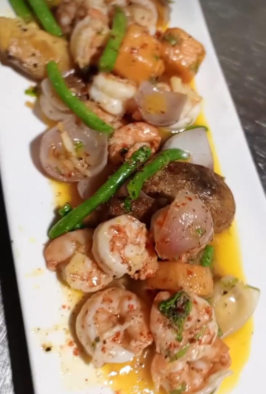 Shallow fried prawns